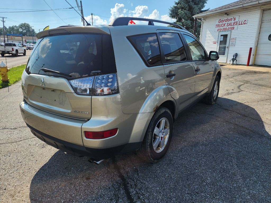 2007 Mitsubishi Outlander Image 3