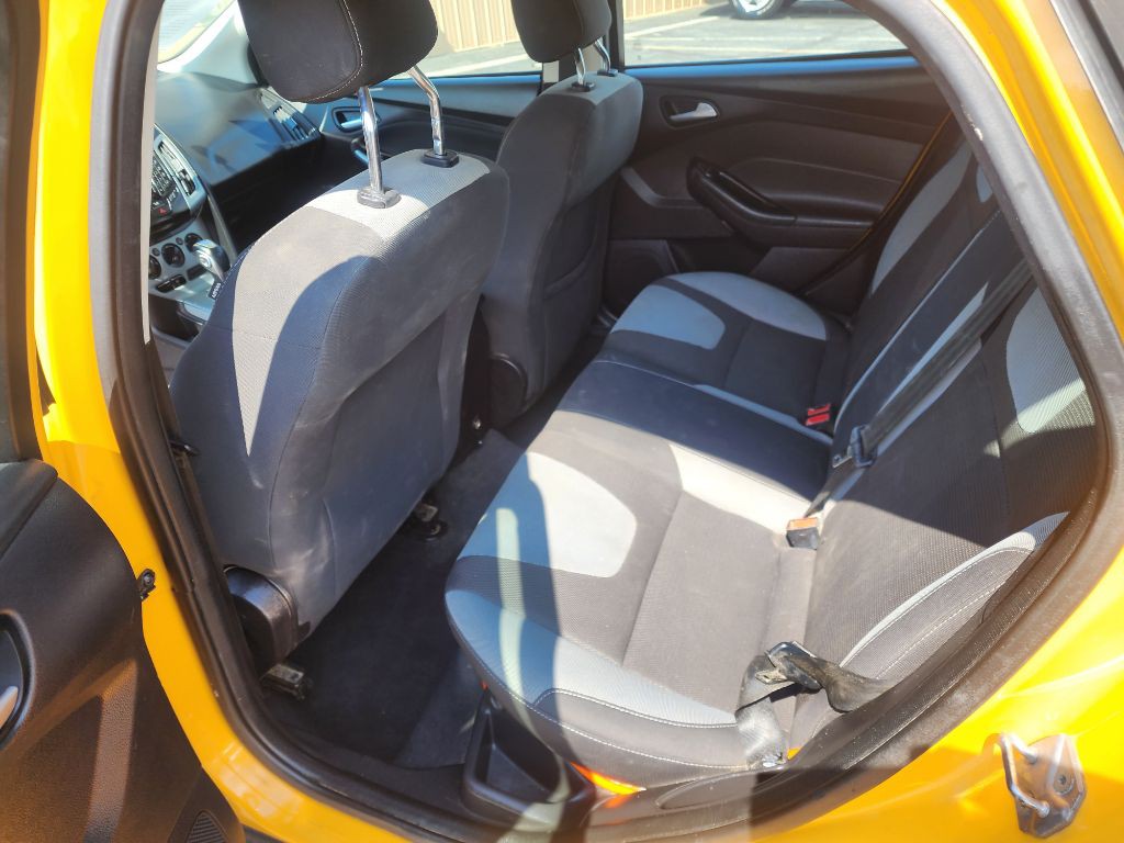 2012 Ford Focus Image 7