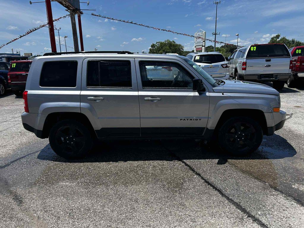 2015 Jeep Patriot Image 1