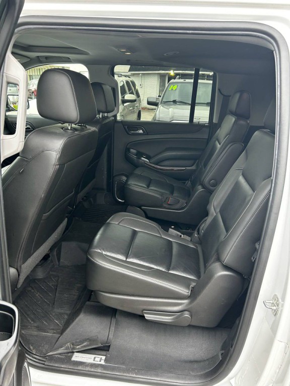 2019 Chevrolet Suburban Image 6