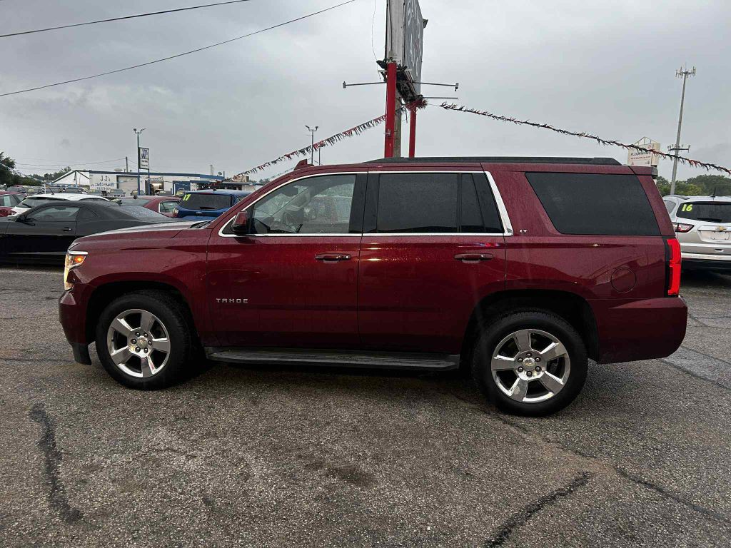 2016 Chevrolet Tahoe Image 2