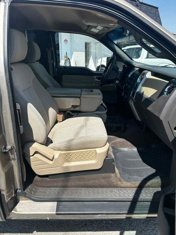 2011 Ford F-150 Image 6