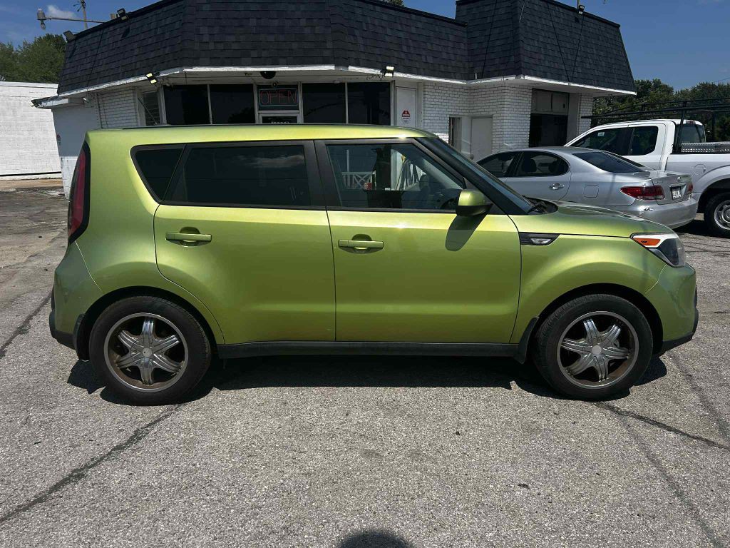 2014 Kia Soul Image 2
