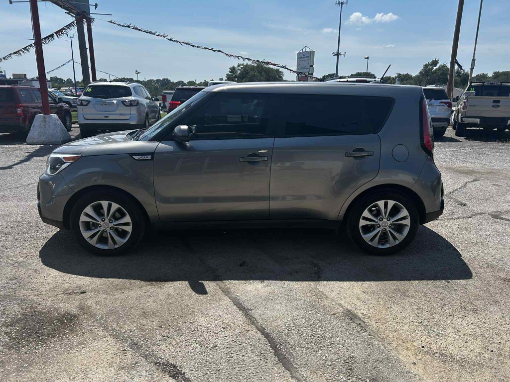 2016 Kia Soul Image 1