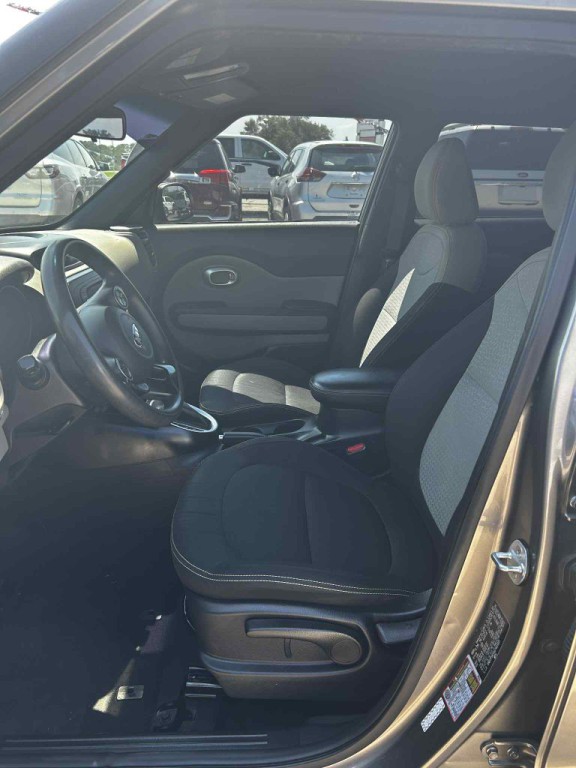 2016 Kia Soul Image 3