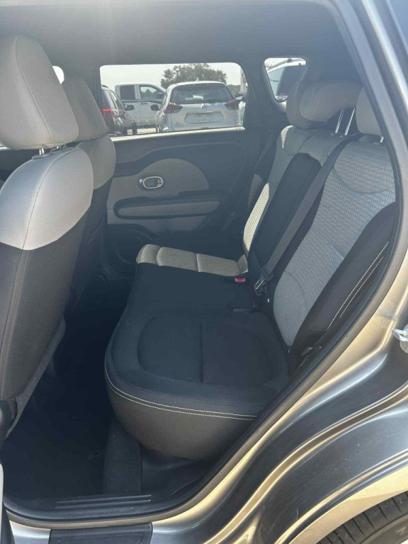 2016 Kia Soul Image 4