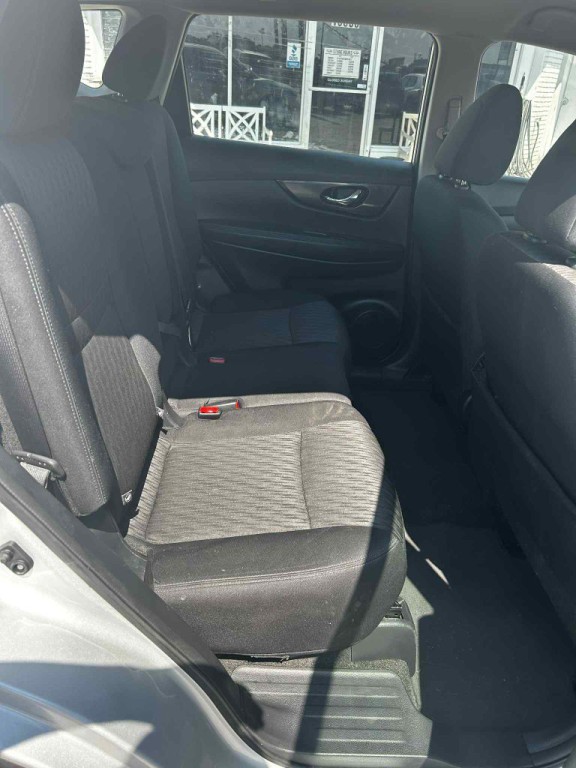 2018 Nissan Rogue Image 5