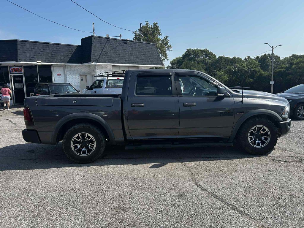 2016 RAM 1500 Image 2