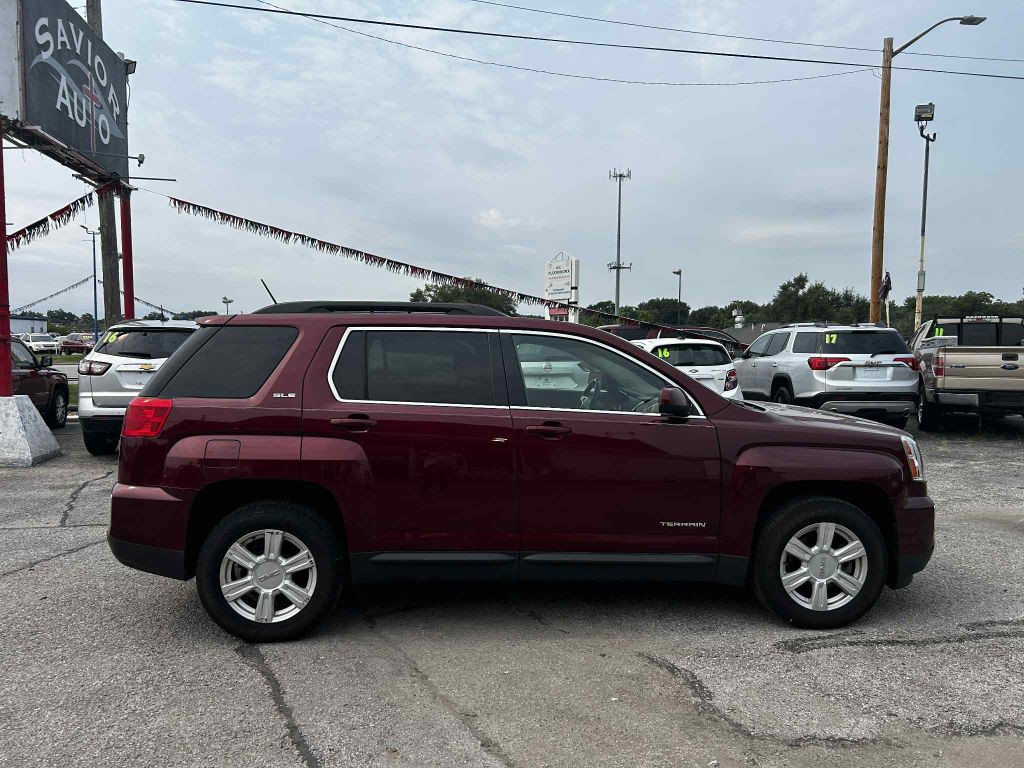 2016 GMC Terrain Image 2