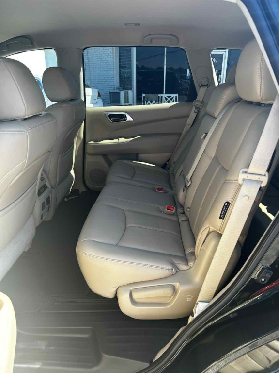 2018 Nissan Pathfinder Image 4