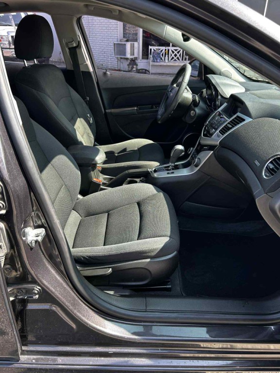 2016 Chevrolet Cruze Image 6