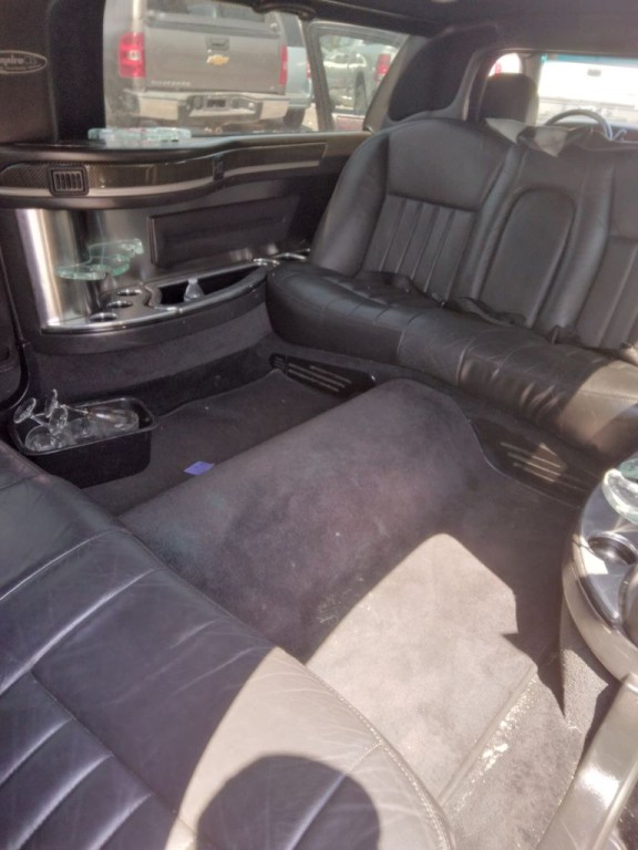 2007 Lincoln Town Car Image 4