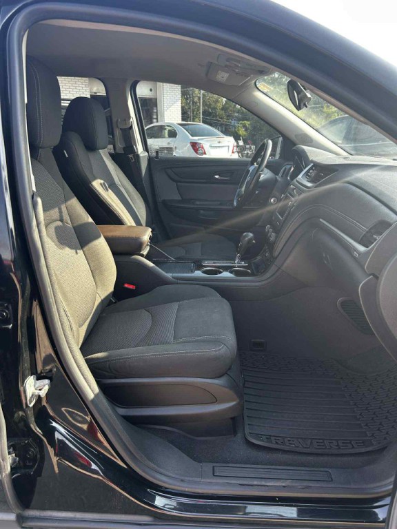 2017 Chevrolet Traverse Image 4