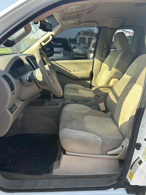 2013 Nissan Frontier Image 4