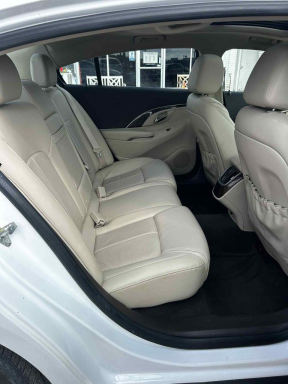 2016 Buick Lacrosse Image 5