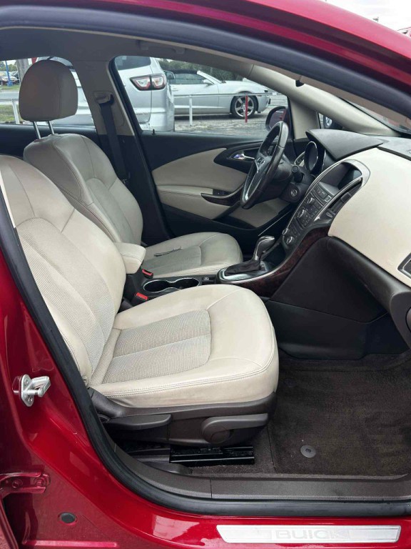 2014 Buick Verano Image 3