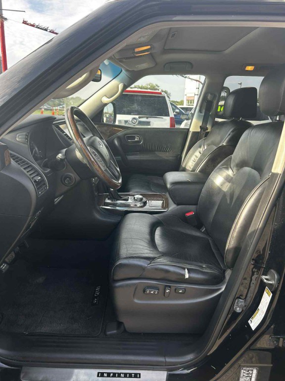 2015 INFINITI QX80 Image 3