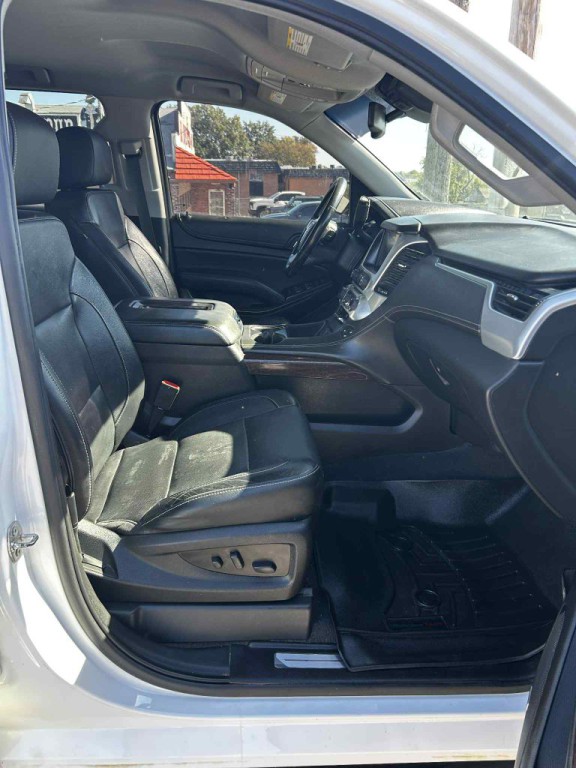 2020 GMC Yukon Image 2