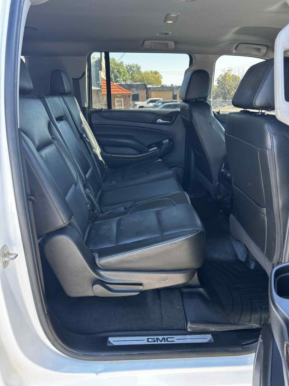 2020 GMC Yukon Image 4