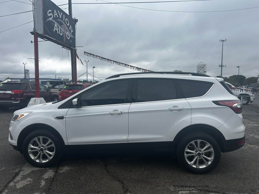 2018 Ford Escape Image 2