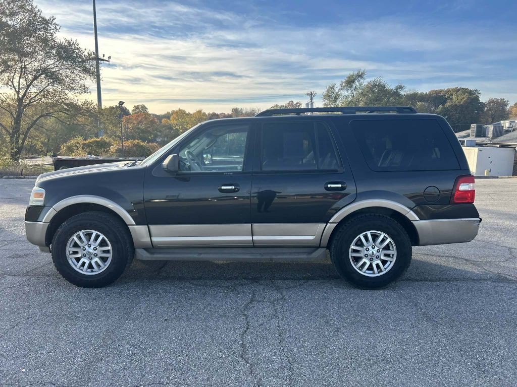 2013 Ford Expedition Image 1