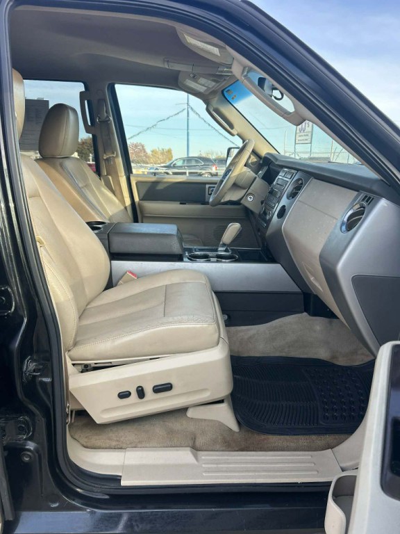 2013 Ford Expedition Image 6