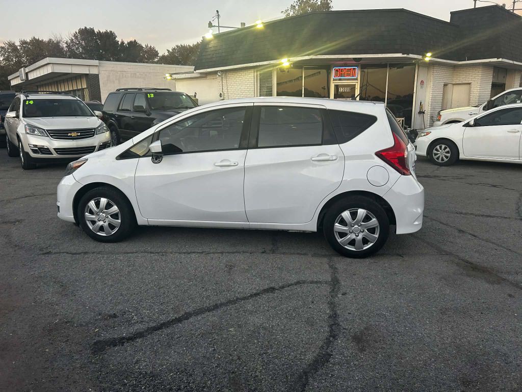 2018 Nissan Versa Image 1