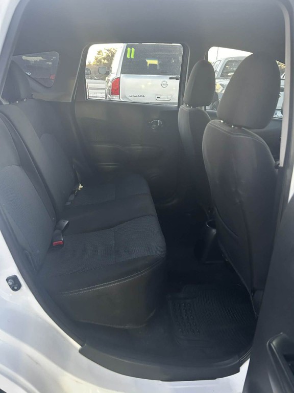 2018 Nissan Versa Image 5