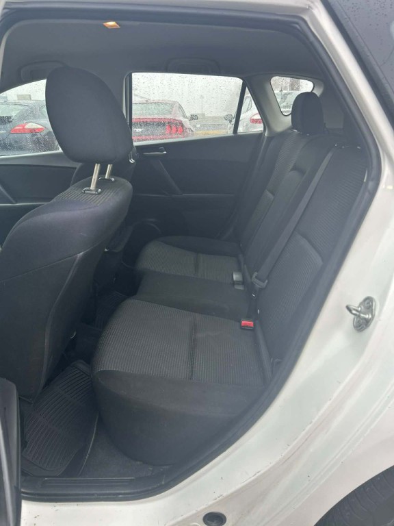 2012 Mazda Mazda3 Image 4