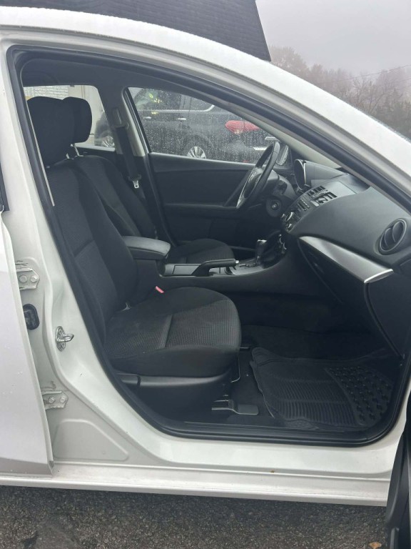 2012 Mazda Mazda3 Image 6