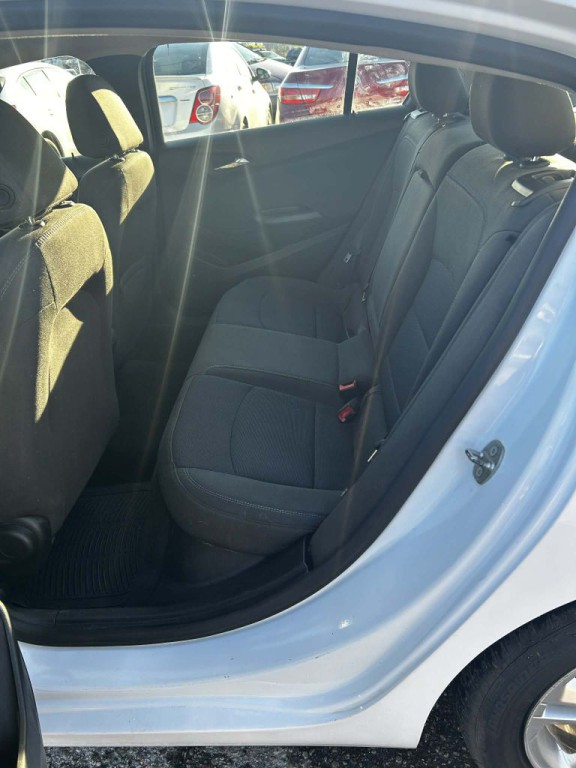 2017 Chevrolet Cruze Image 4