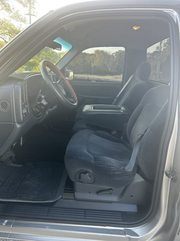 2000 Chevrolet Silverado 1500 Image 3