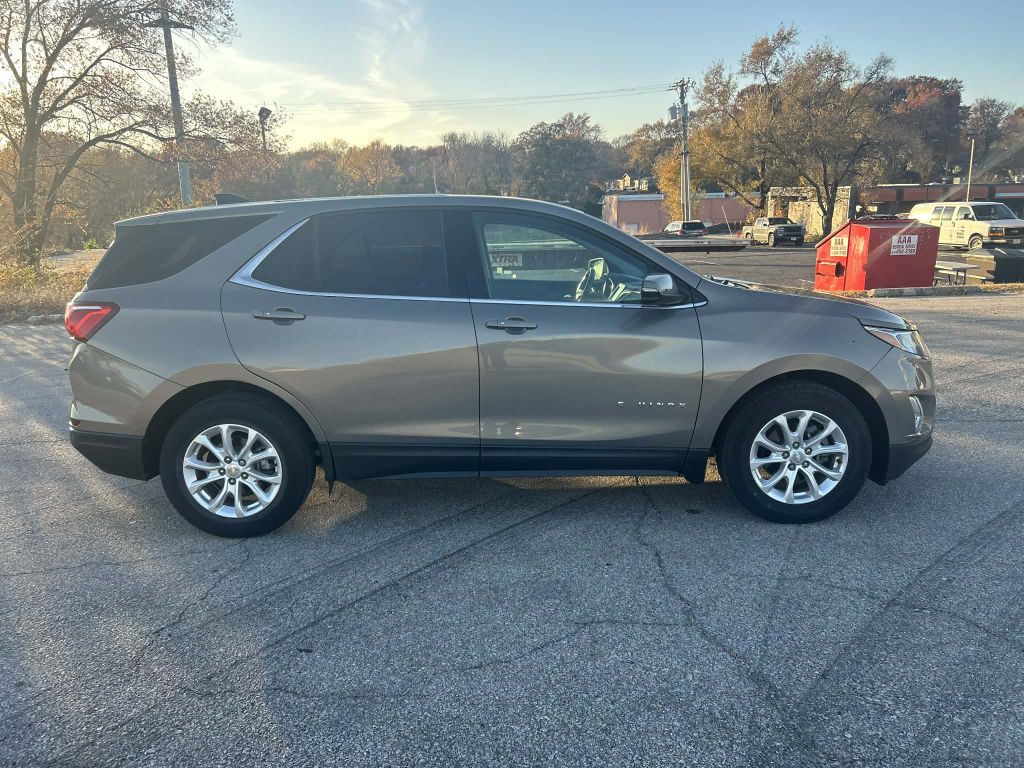 2019 Chevrolet Equinox Image 2