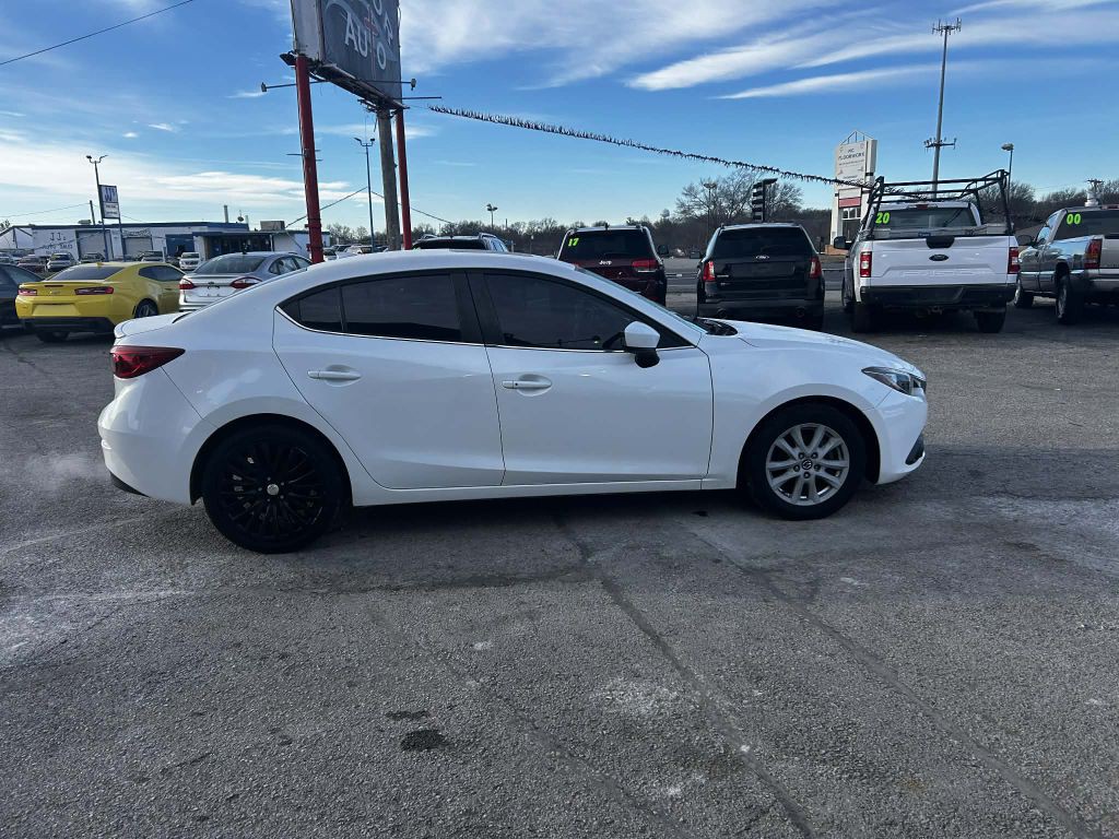 2016 Mazda Mazda3 Image 2