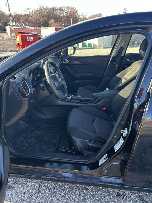2015 Mazda Mazda3 Image 3