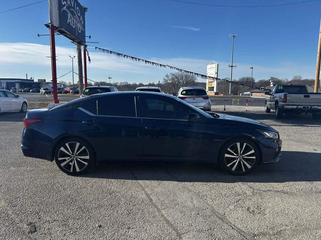 2019 Nissan Altima Image 1