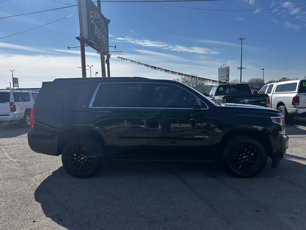 2020 Chevrolet Tahoe Image 2