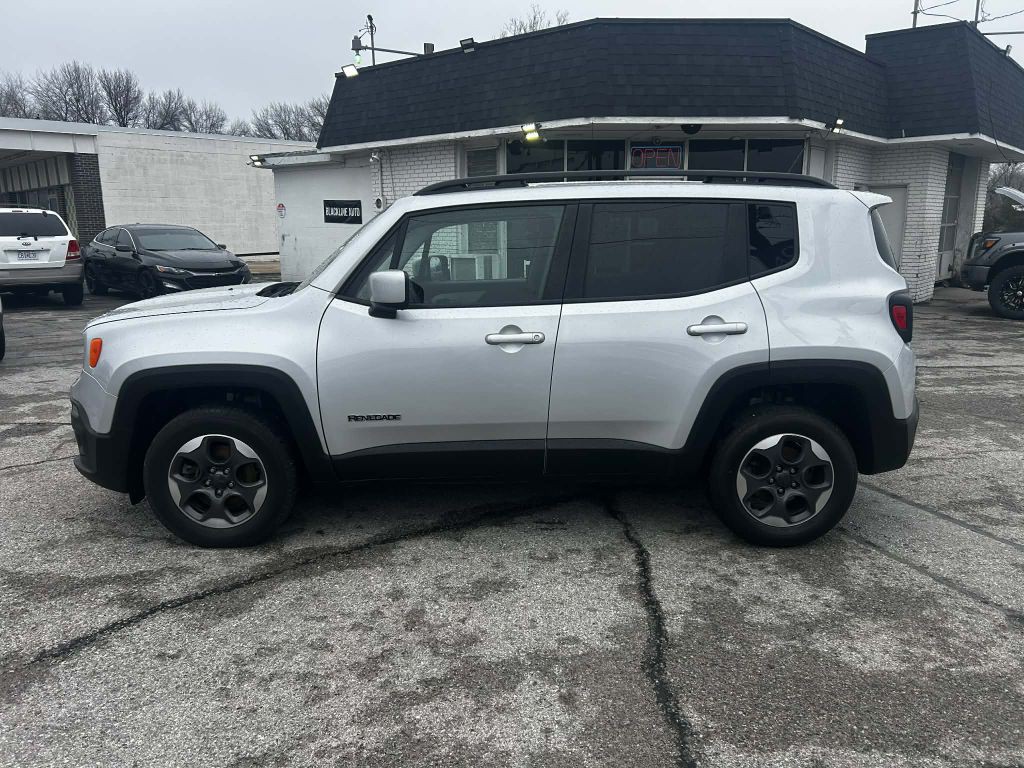 2016 Jeep Renegade Image 2
