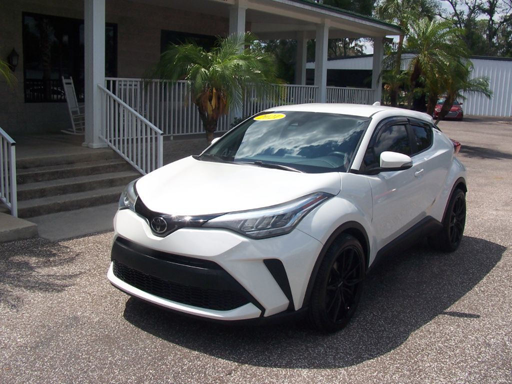 2021 Toyota C-HR Image 2