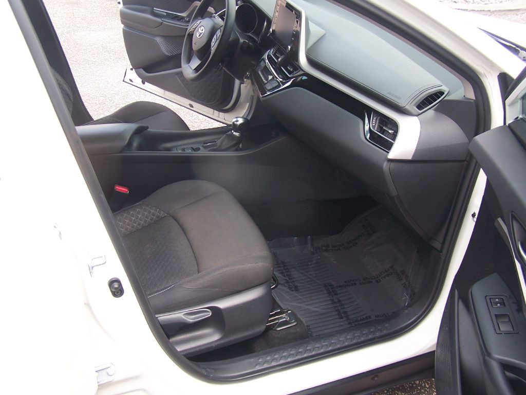 2021 Toyota C-HR Image 8