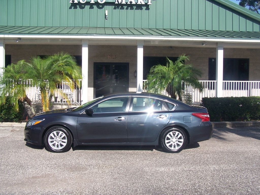 2018 Nissan Altima Image 1