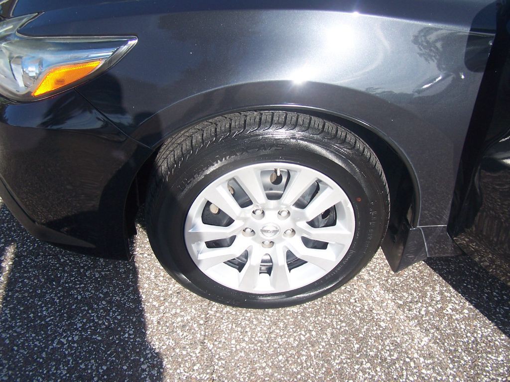 2018 Nissan Altima Image 14