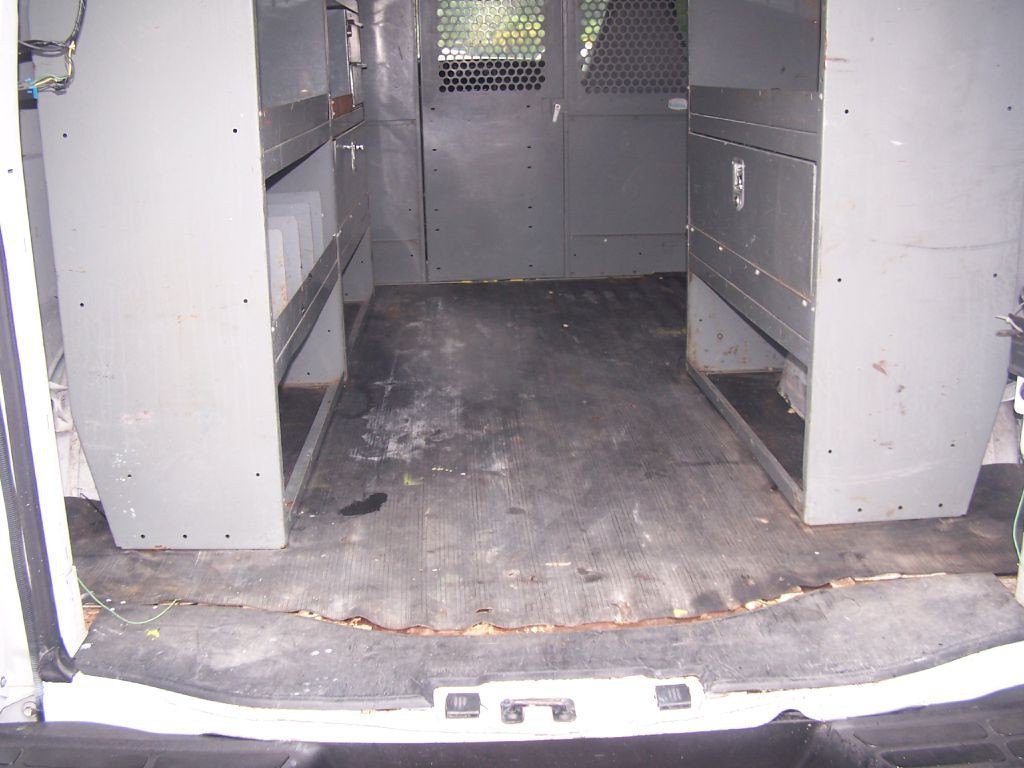2007 Chevrolet Express Image 9