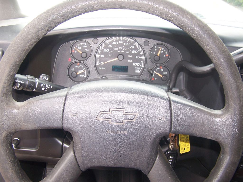 2007 Chevrolet Express Image 10