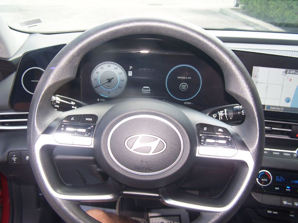 2024 Hyundai Elantra Image 10