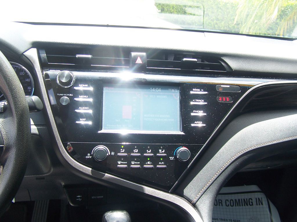 2019 Toyota Camry Image 12