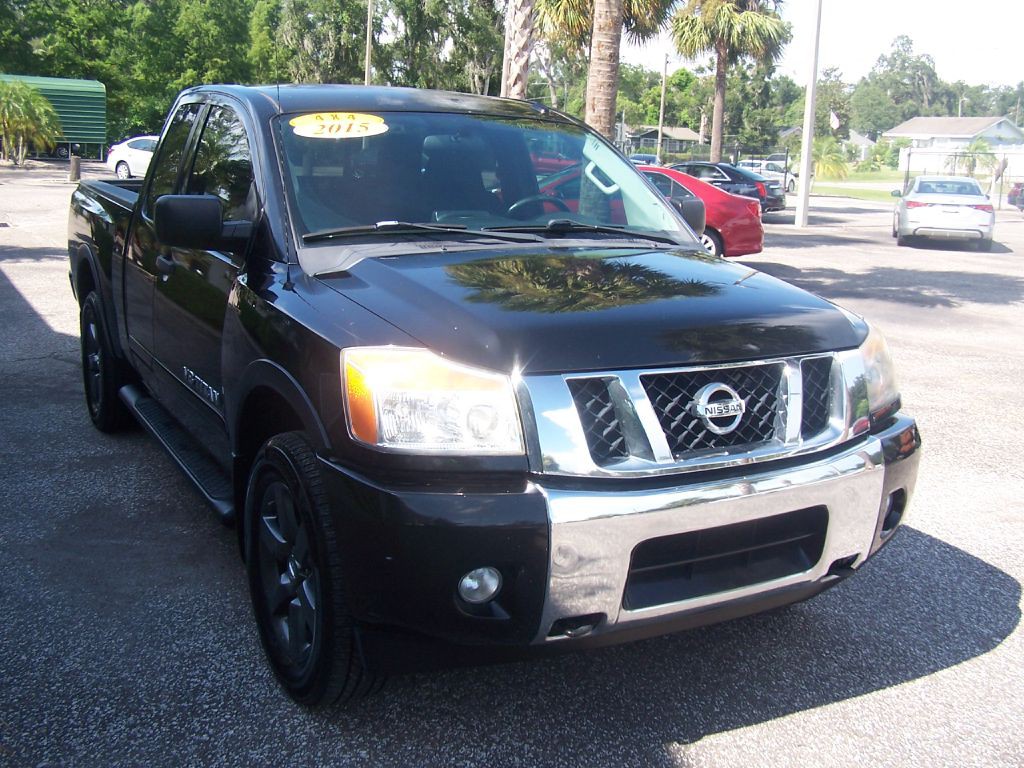 2015 Nissan Titan Image 3