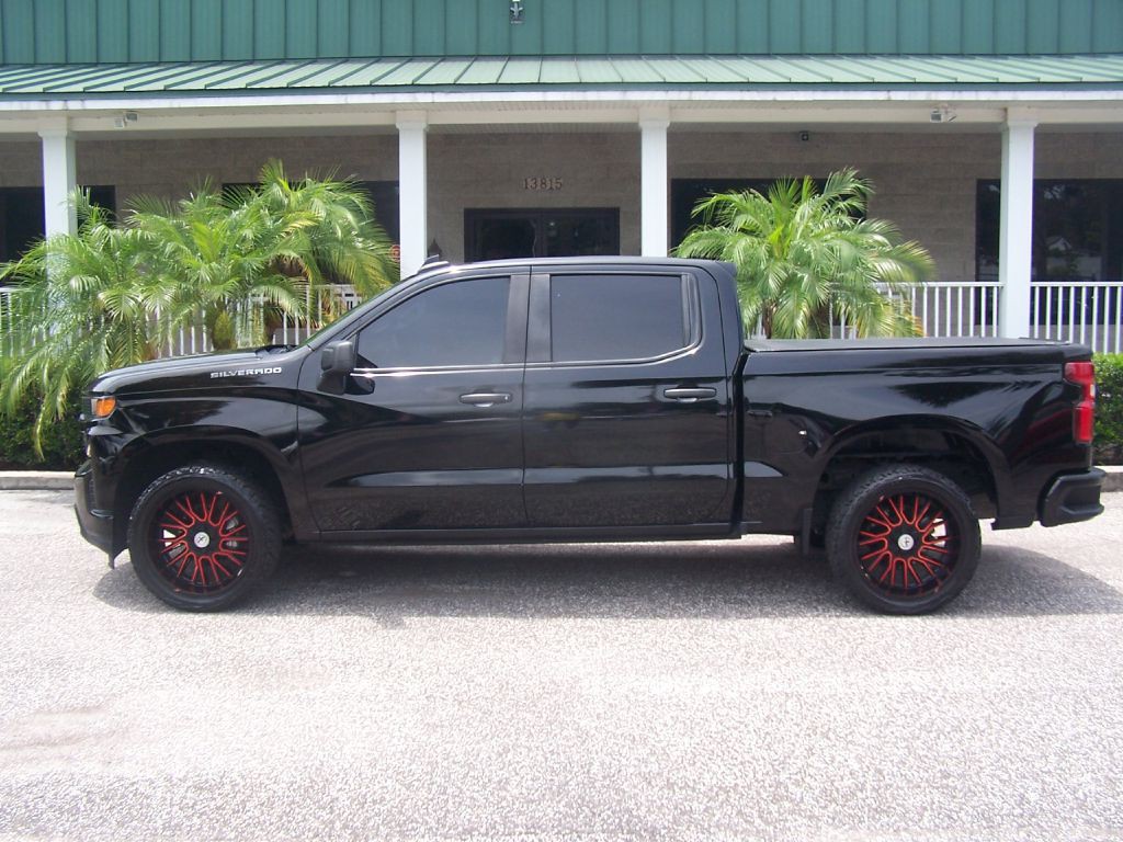 2020 Chevrolet Silverado 1500 Image 1