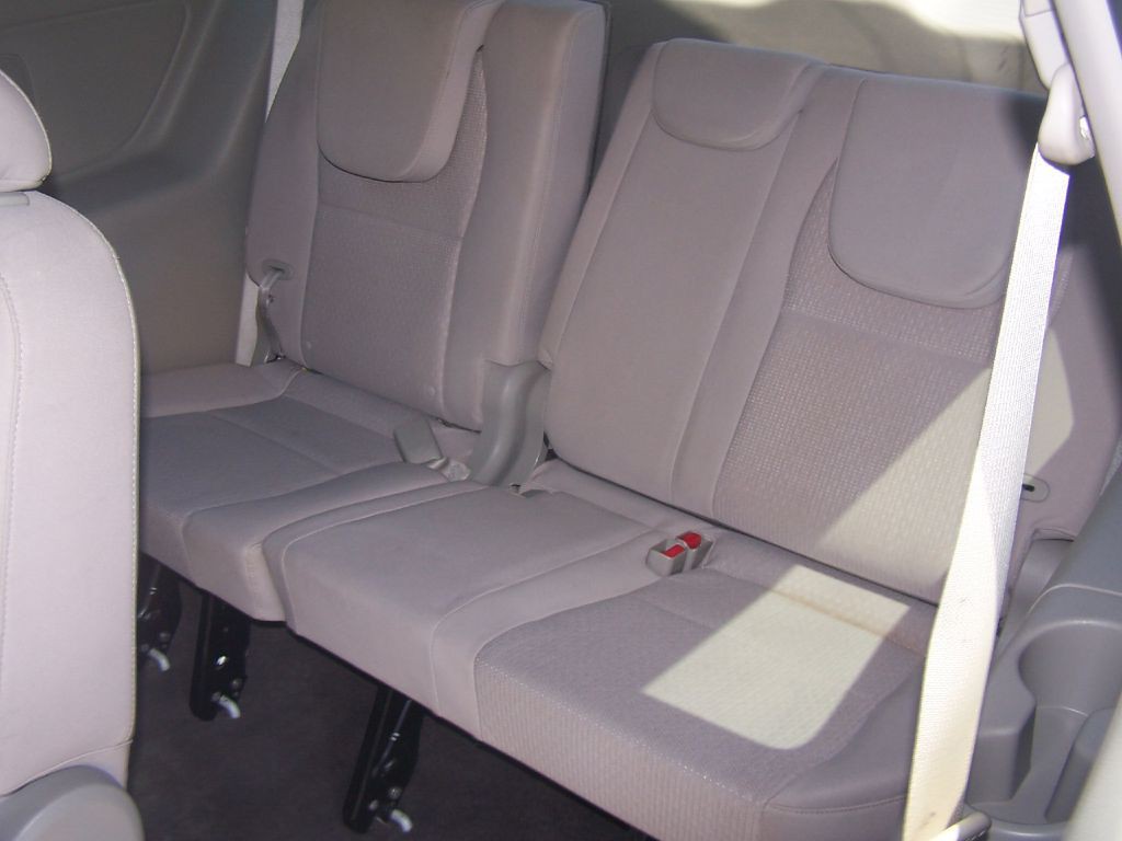 2017 Kia Sedona Image 8