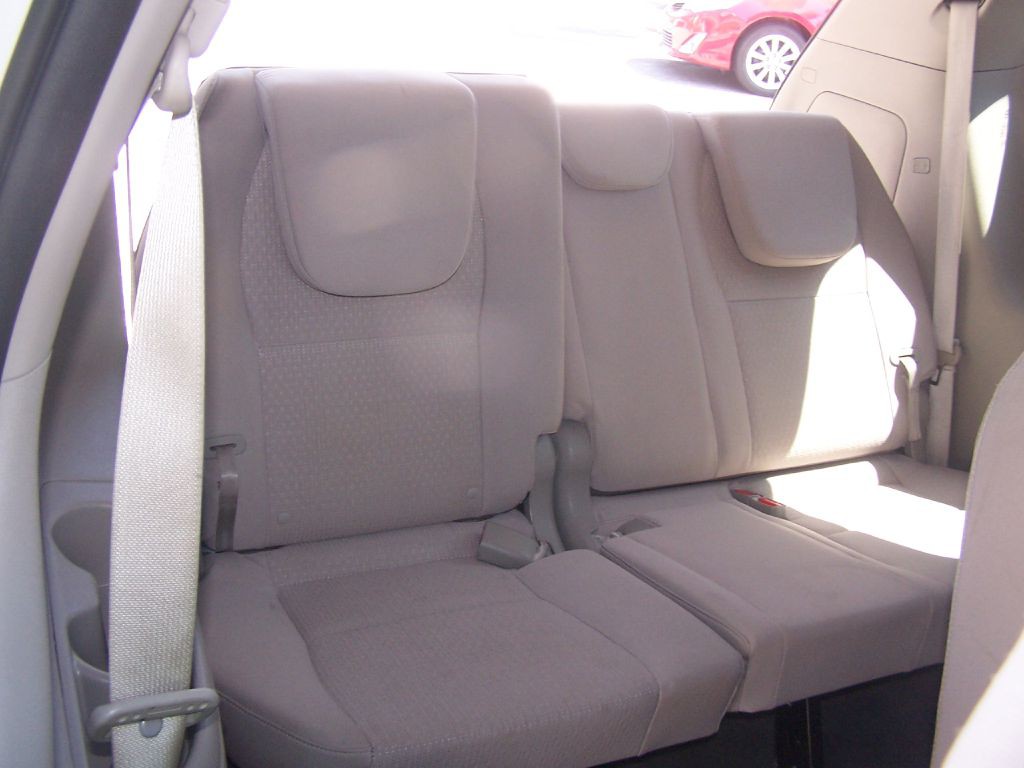 2017 Kia Sedona Image 11